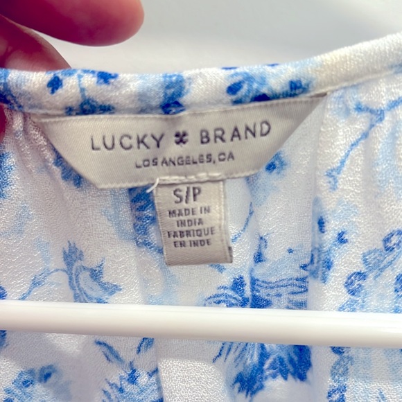 Top - Picture 2 of 3